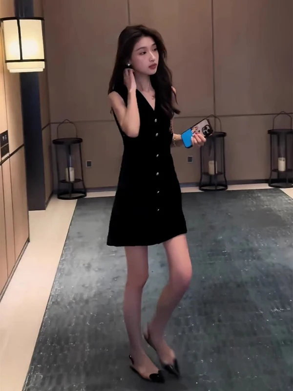 

Elegant Black Vest Dress Women's Fashion Summer 2026 New Lightweight High-End Feel Slimming Midi Skirt Korean Style High Wais...