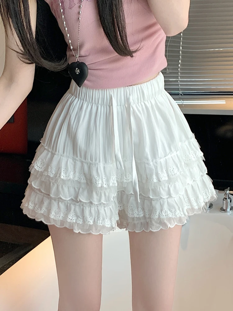 

White Lace Trim Short Pants Women's High Waist Slimming Wide Leg A-Line Five-Quarter Skirt Casual Trousers Summer 2026 New Ar...
