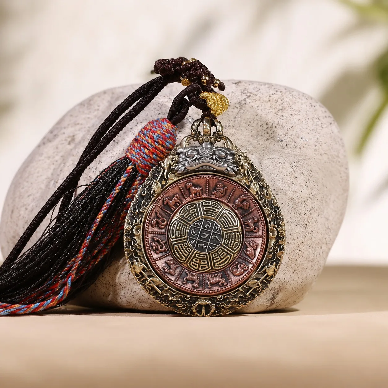 Tibetan Style Rotatable Twelve Zodiac Buddha Pendant Necklace Accessory Brass Handheld Figurine for Auspicious Home Decor