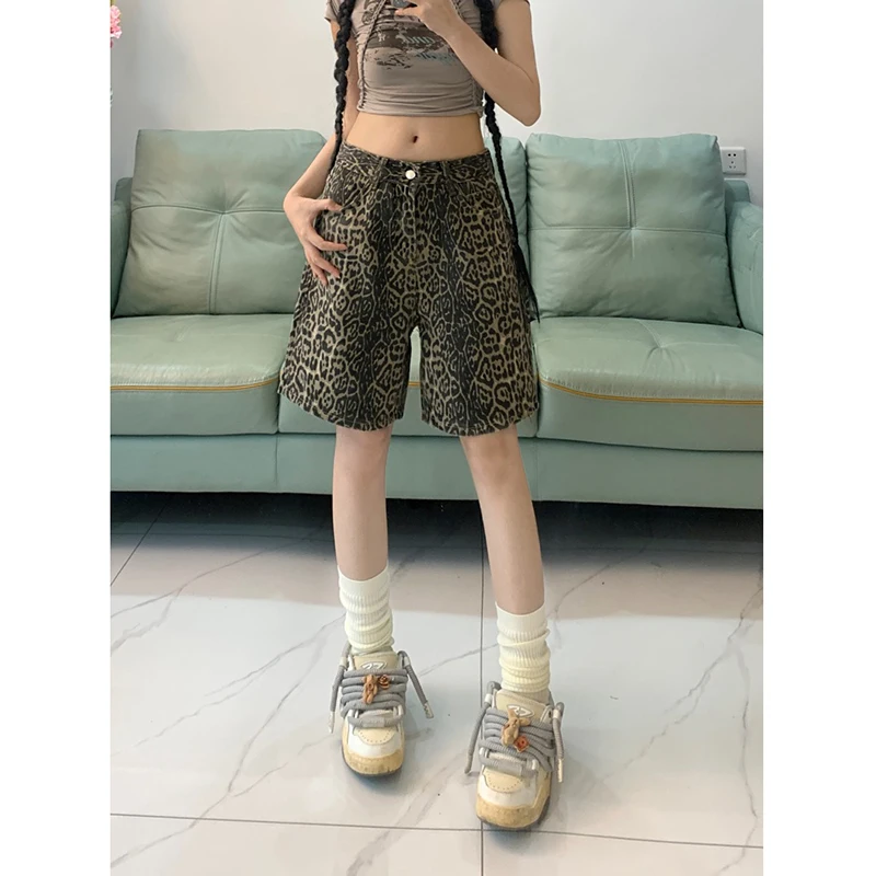 Vintage Leopard Camouflage Casual Fashion Shorts Men and Women Straight Versatile Niche Short Pants Female Summer