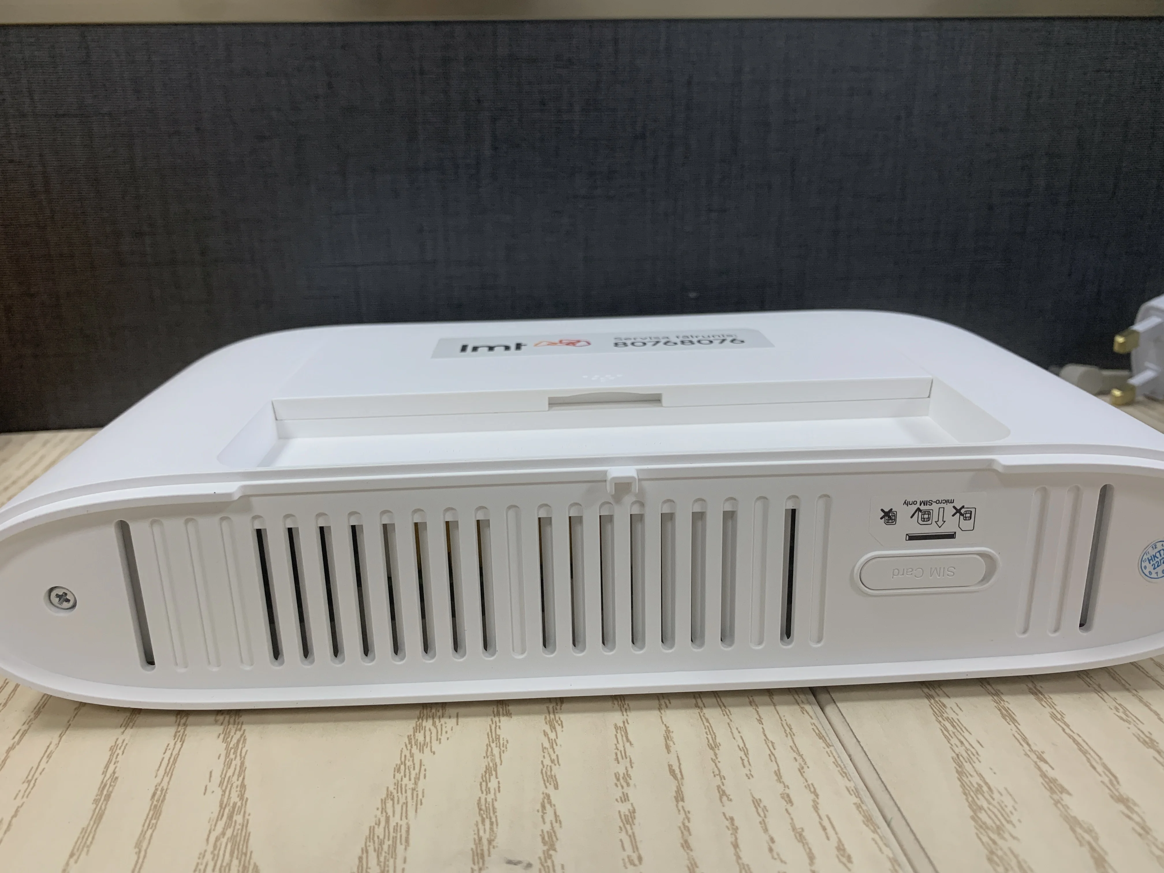 Imagem -04 - Roteador Branco para Antena Externa Zearts 4g 3ca Lte Lte-a Categoria Gigabit Wifi ac x Sma B715s23c x Sma