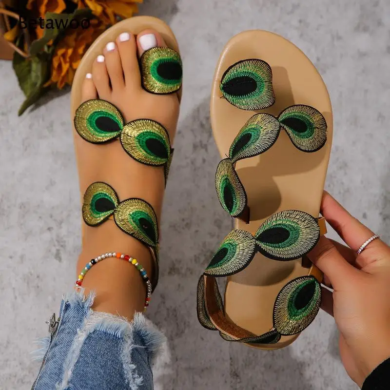 2026 Sandalias Planas con Tiras Cruzadas y Bordado de Pavo Real para Mujer, Verde, Rojo, Azul, Punta Abierta, Estilo Boho, Zapatos de Playa