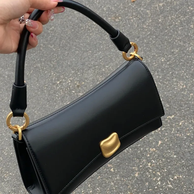 

Design Fashion Vintage Black Handbag Solid Color Female Retro Underarm Bag Elegant Small Crossbody Bags for Women Y2k Handbags