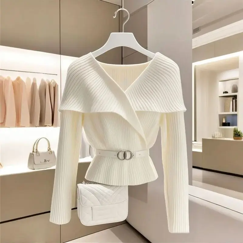 Luxury Small Fragrant White Knit Sweater Women Autumn Winter Design Sense Wool Pullover High End Thread Soft Outwears Slim L095