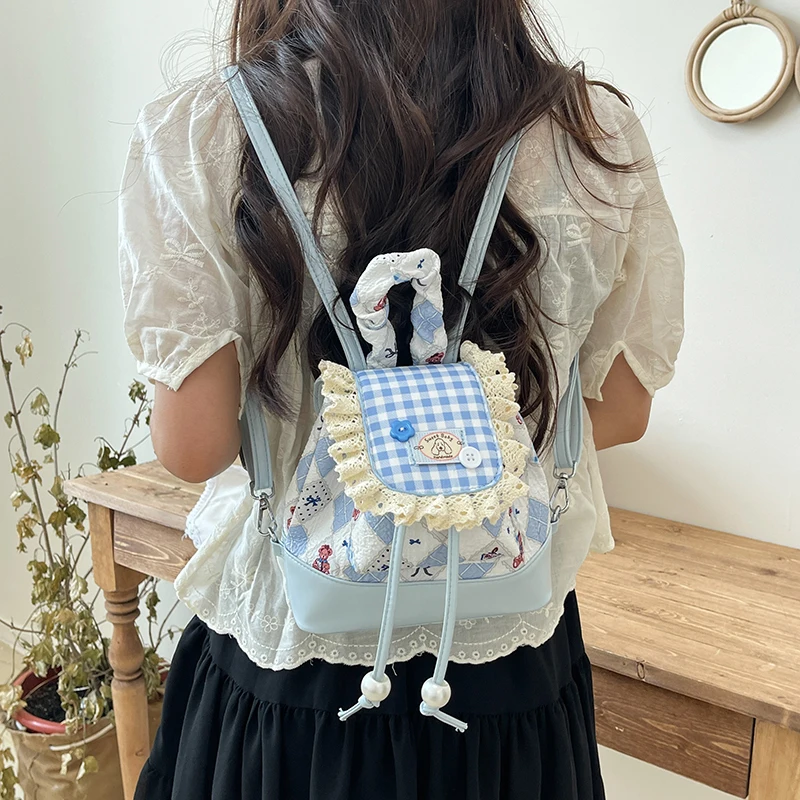

Modern Female Bag, Lightweight Handbag with Premium Craftsmanship, Versatile Shoulder Bag for Professionals