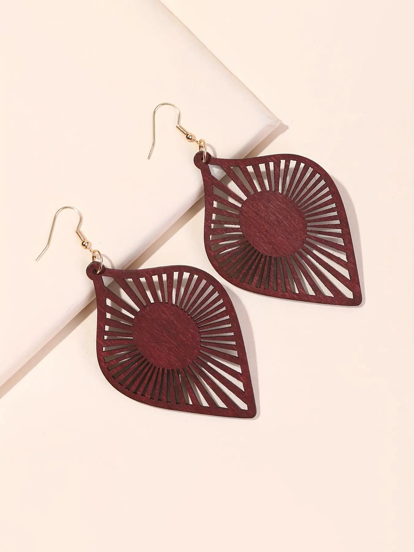 4 Pairs/Set, Retro Elegant Style, Wooden Carved Cut Out Leaf Design Women's Earring Set, Suitable for Daily Wear, Vacation, Gift Giving, Women's Holiday Earring Set, Suitable for All Seasons
