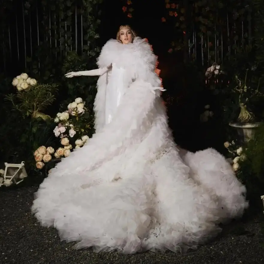 Capa de baile de tul hinchada de lujo para mujer, vestido de baile adicional, Chaqueta larga con volantes escalonados, abrigo de fiesta de noche con tren largo para sesión de fotos