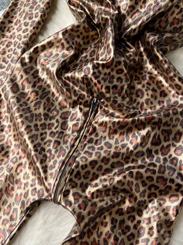 Foamlina Sexy Leopard Print PU Leather Jumpsuit Women New Sprint Autumn Zipper Up Stand Collar Long Sleeve Pencil Pants Overalls