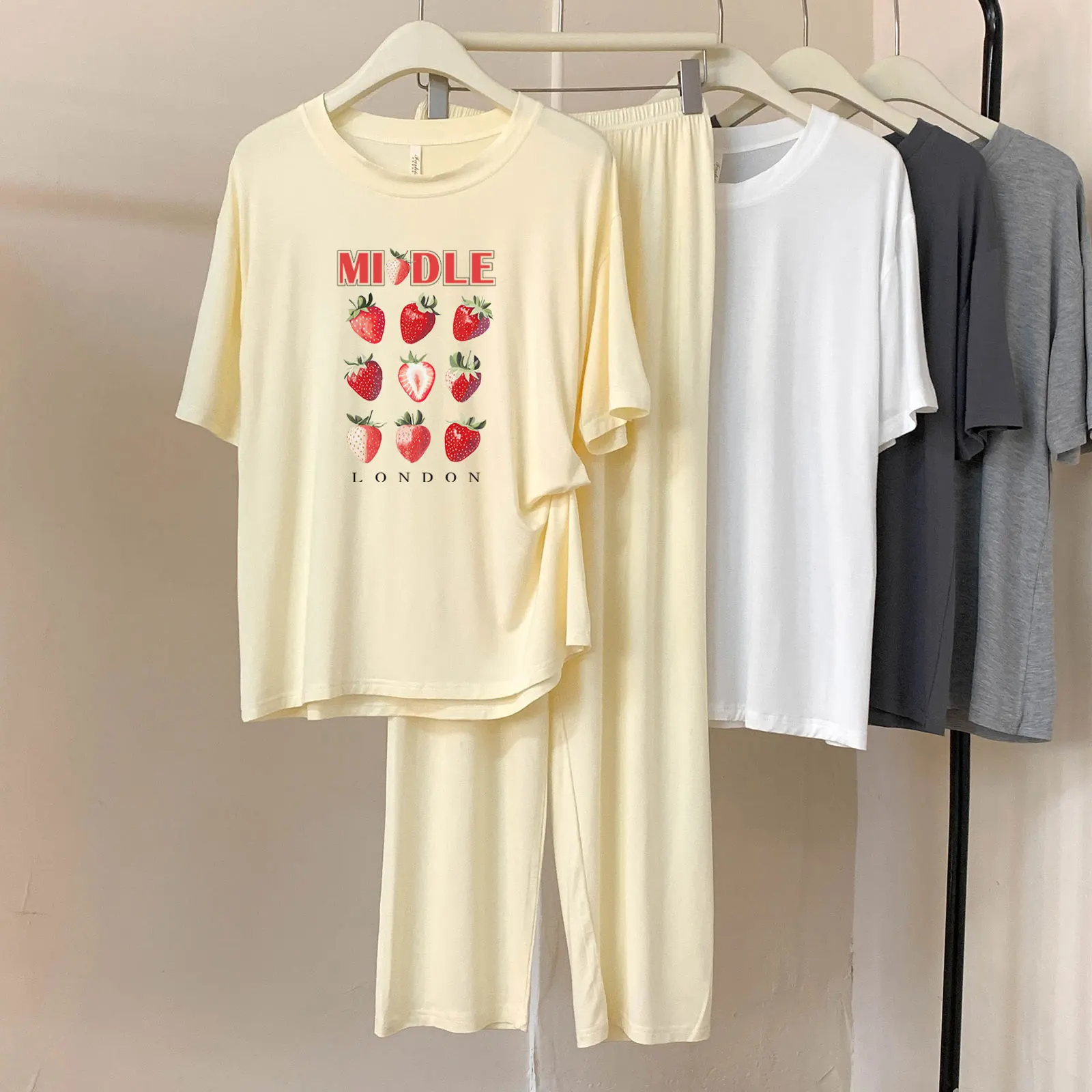 

DC119 # Женский пижамный комплект из двух предметов с короткими рукавами из модала и кролика с мультяшным принтом, весенний комплект