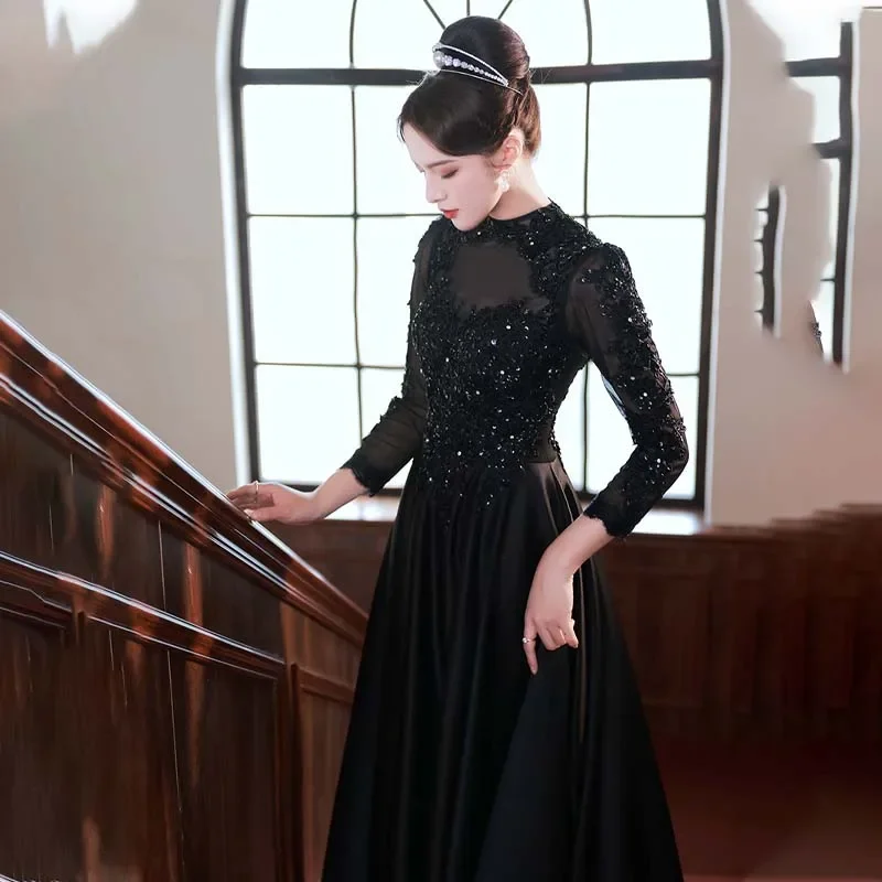 Black Eveing Dresses Beading Appliques High Collar Full Sleeves Zipper Back A-line Floor Length Plus size Lady Party Formal Gown