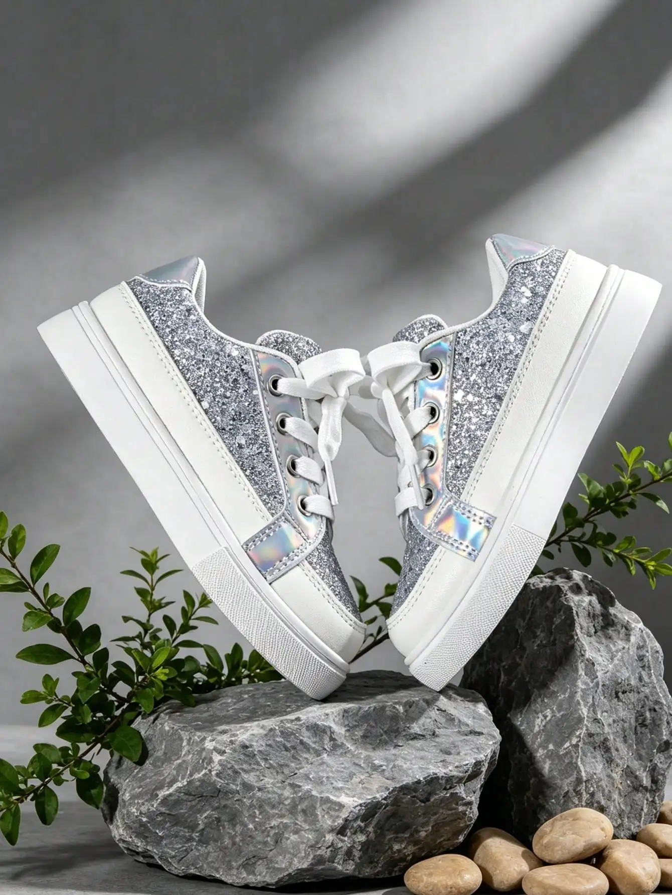 Children's Spring/Autumn Fashion Shiny Sneakers, Girls' Casual Shoes, Baby Small Skate Shoes