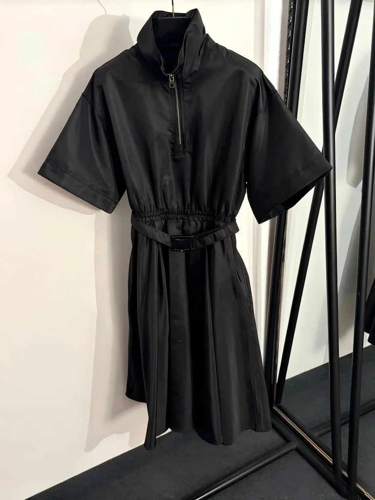 

Summer fashion women's lapel tie commuting small black dress
