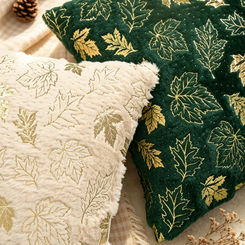 BUYNOW 1 Stück Kunstfell-Kissenbezug mit Goldfolie-Ahornblatt-Muster ohne Füllung, Herbst-Landhausstil Kissenhülle für Sofa, Schlafzimmer, Heimdekoration