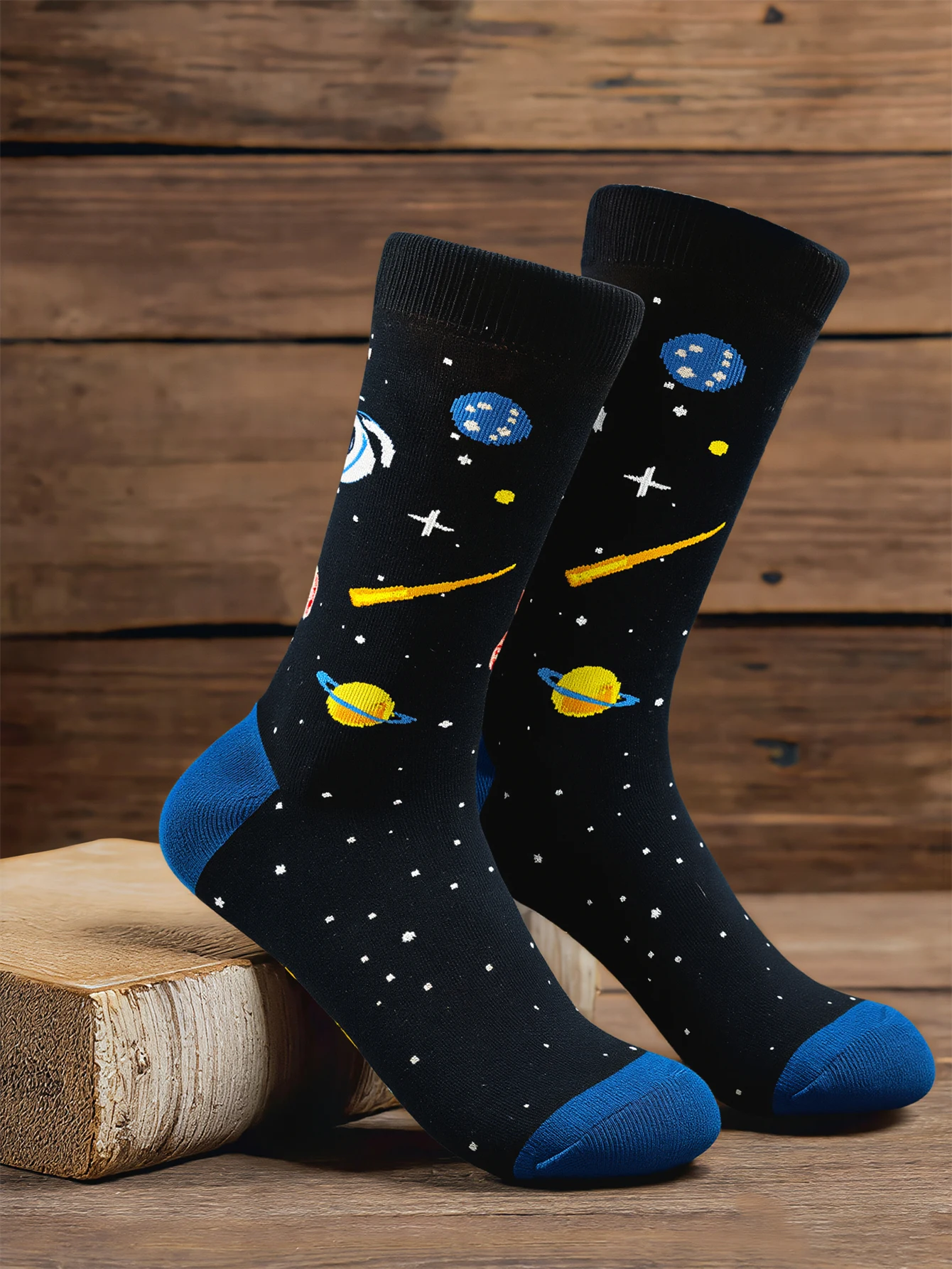 1 Pairs Space Planet Galaxy Print Men's Cotton Socks Personality Novelty Cosmic Pattern Mid-Calf Socks For Men Skateboard Socks