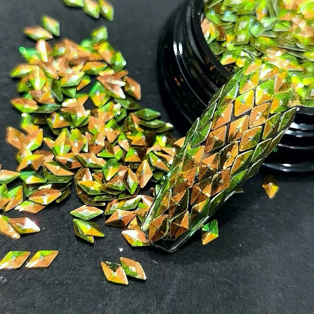 เกล็ดเล็บเลเซอร์รูปทรงข้าวหลามตัด 6 สี กลิตเตอร์ 3 มิติ ลายเกล็ดมังกร ออโรร่า ประกายโฮโลแกรม ตกแต่งเล็บแบบกระจก