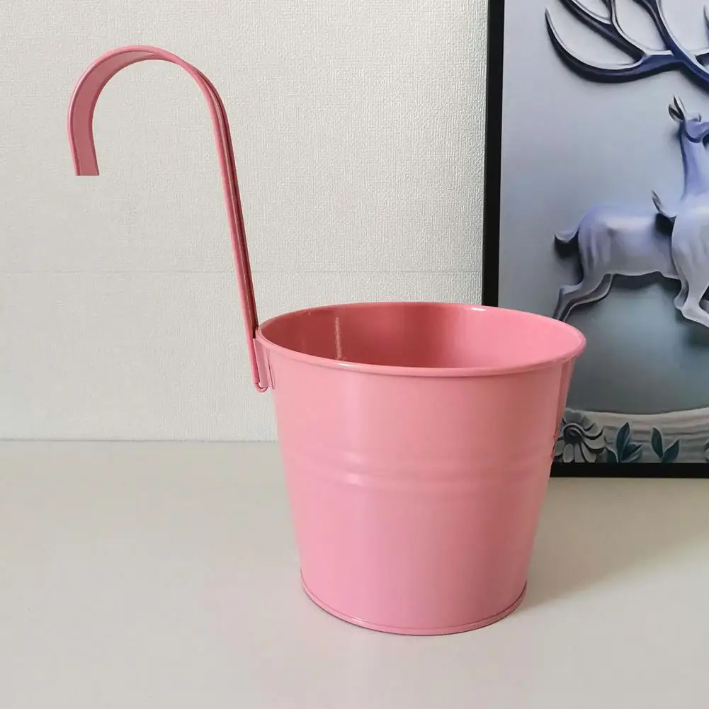 Iron Bucket-shaped Flower Pot Decorative Garden Bucket Hanger Basket Wall Hanging Planter Metal Flower Pot with Removable Hook