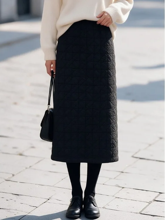 Elegant Black Quilted Half-length Skirt Women's Winter Daily Fashion Windproof Warmth Straight-cut Split Midi Skirt