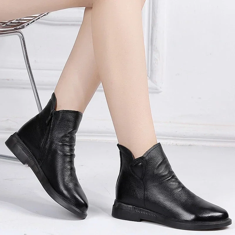 BEYARNE  British Style Genuine Cow Leather Women Ankle Boots Autumn Fashion Pleated Side Zipper Short Boots Women Flats Shoes