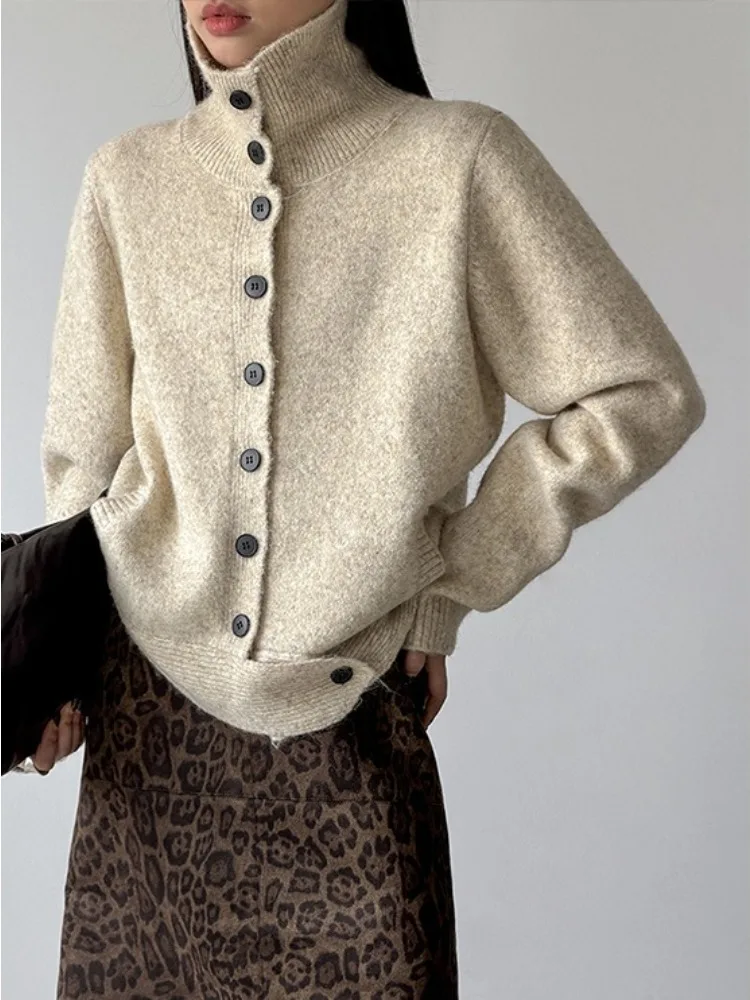 LIinar Women's Relaxed-Fit Cardigan Fall Winter 2026 New Arrival