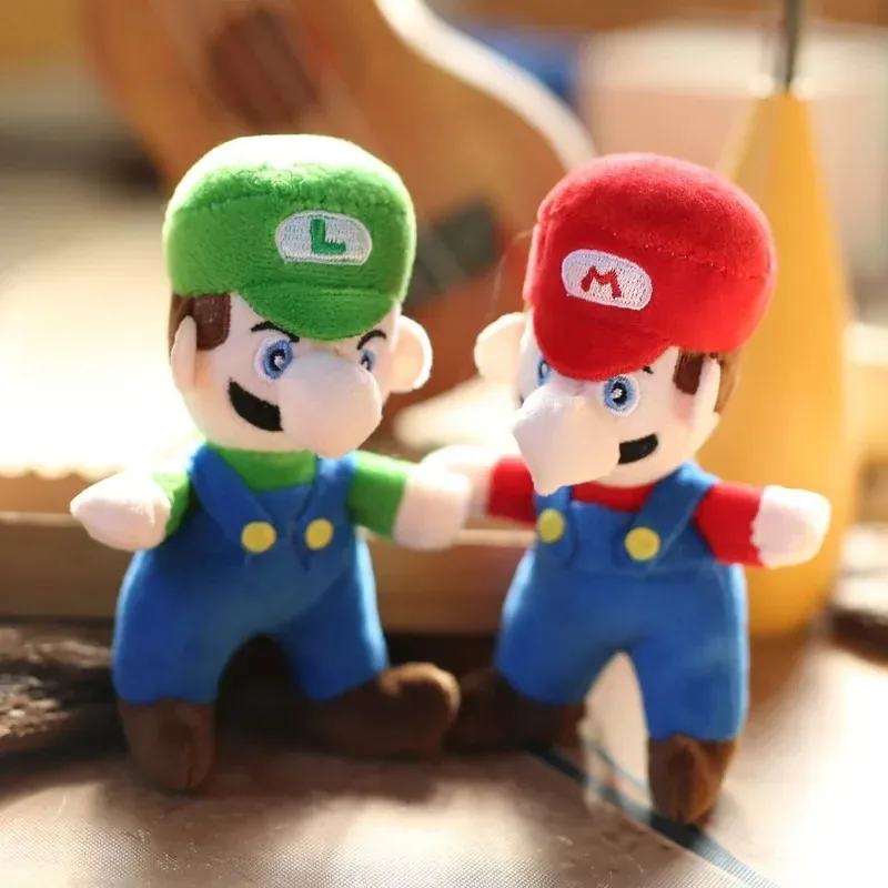 Marios dos desenhos animados brinquedos de pelúcia bonito chaveiro anime figura luigi cosplay anime carro chaveiro crianças brinquedos kawaii mochilas pingente