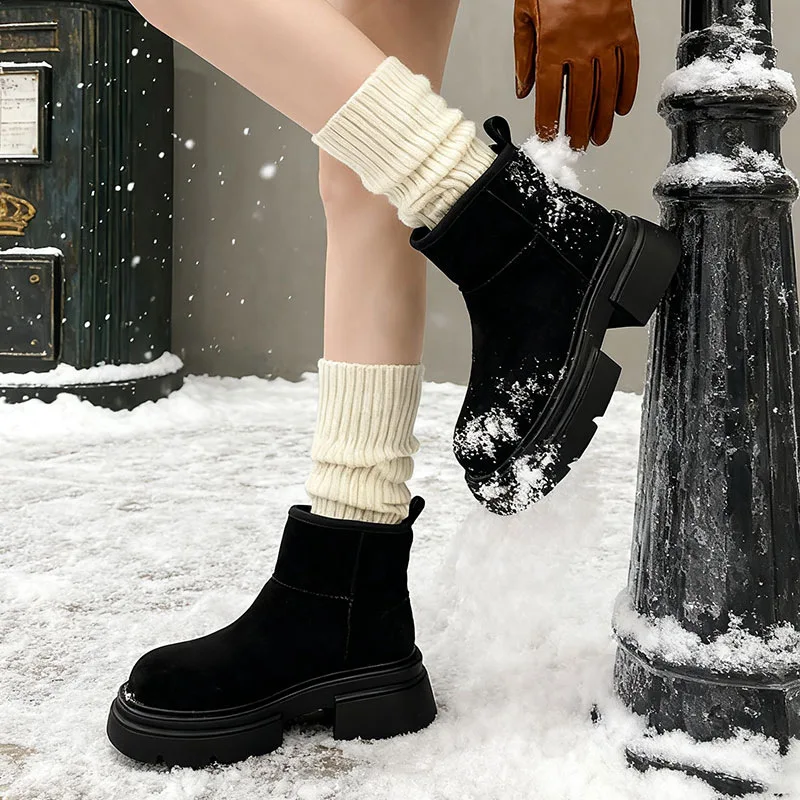 

Lady's Thick-soled Snow Boots, 2025 New Winter Fashion Fur-lined Short Boots with Added Padding and Thick Outer Cotton Shoes