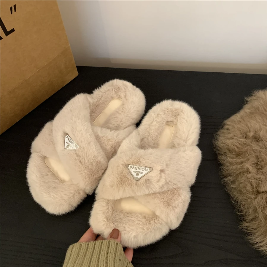 2024 New Style Plush Slippers Triangle Logo Cross Flat Plush Slippers Lazy Slippers