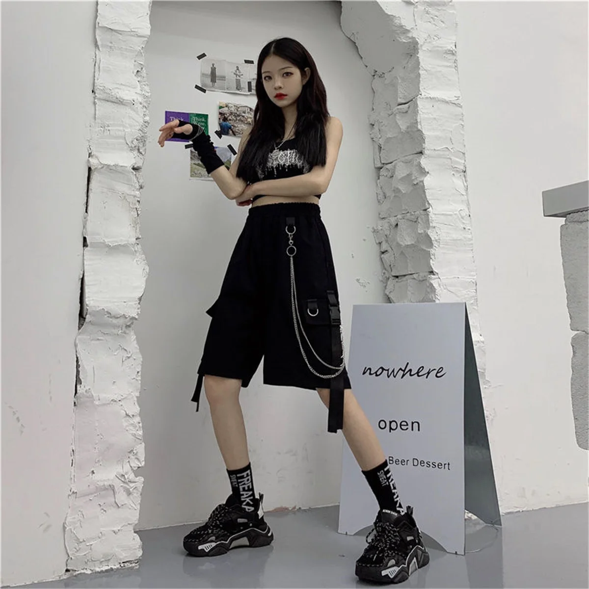 

Cool Cargo Shorts Women Large Pocket Harajuku Japan Shorts Girl Couple Korean Ulzzang Trendy Street Summer Hip Hop Shorts Girl