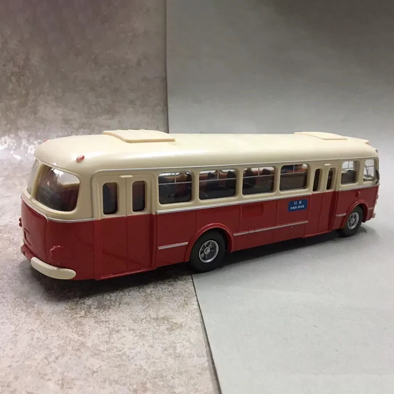 1:43 Scale Beijing Peking Skoda 706 Bus Simulation Alloy Car Model Diecast Toy Collectible Souvenir Decoration Gift Toys Cars