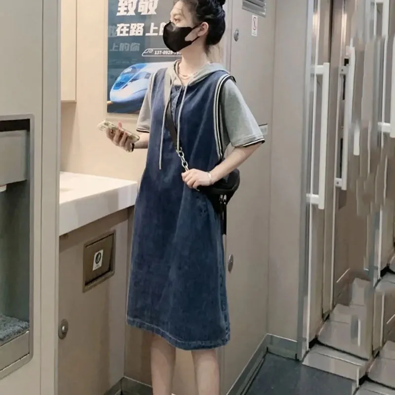 

Design Sense Women's Hooded Denim Dress Summer Casual Pullover Dresses Oversized Female Fake Two Short Sleeve Denim Dresses 4XL