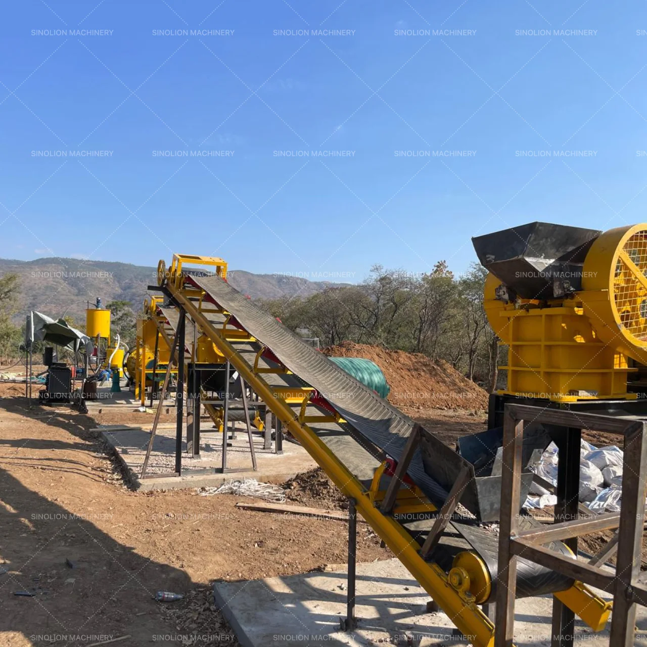 Small 10T Rock Gold Separator Compact Gold Reef Mining Processing Equipment For Gold Recovery