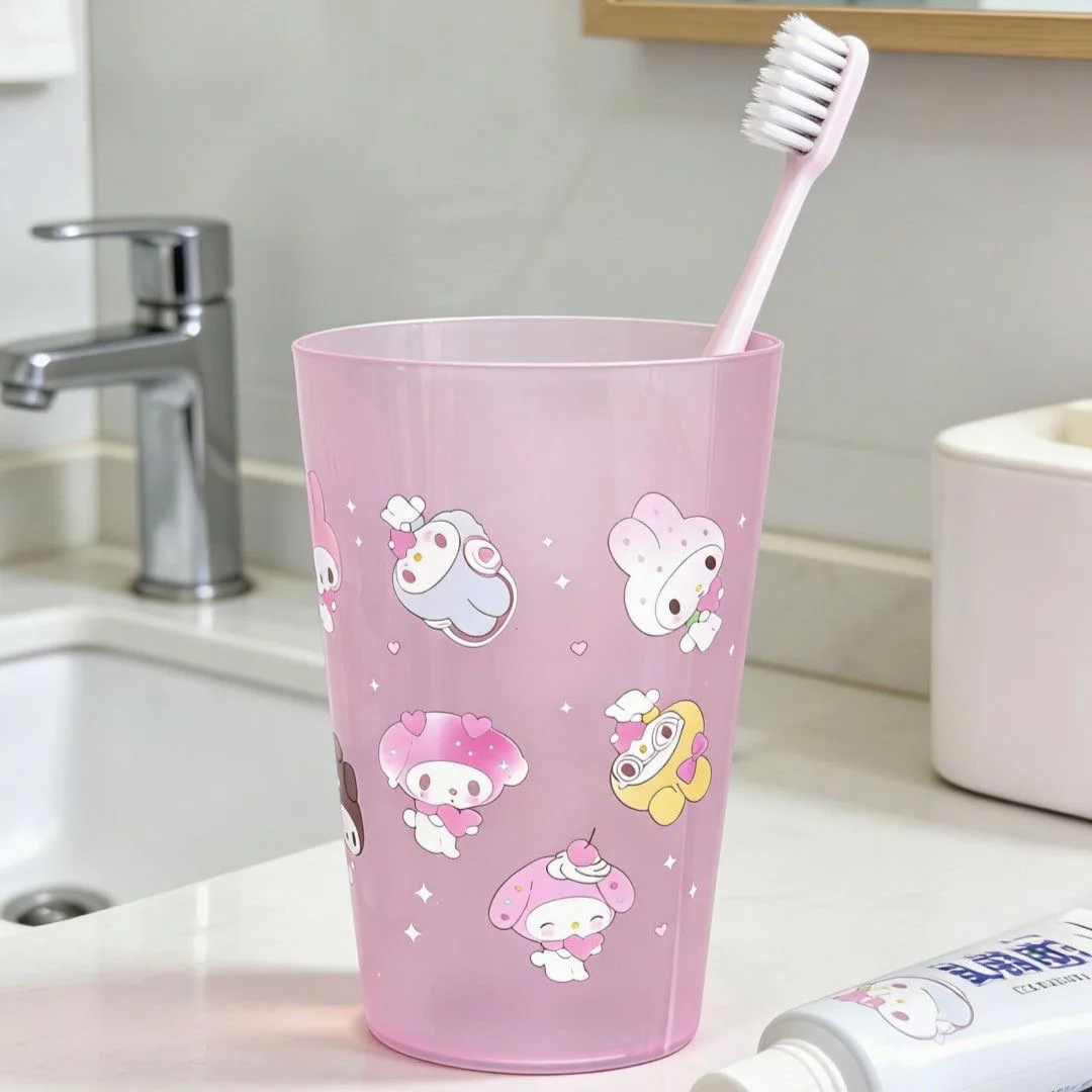 Linda taza de enjuague bucal de plástico PP de Hello Kitty y My Melody, taza kawaii para cepillos de dientes, linda taza para beber, regalo navideño