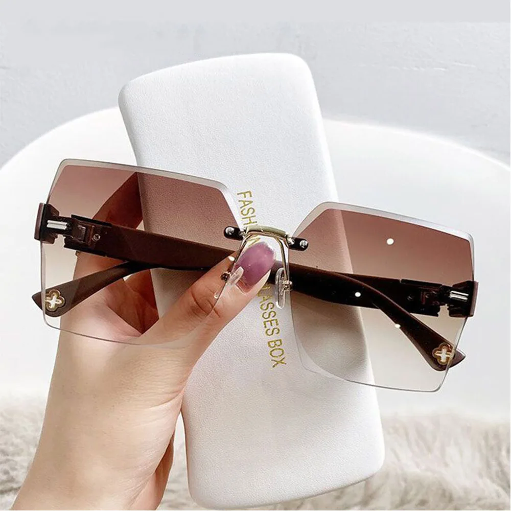 

New In Popular Rimless Women Sunglasses Luxury Brand Designer Frameless Square Sun Glasses Vintage Shades Outdoor Lenses Eyewear