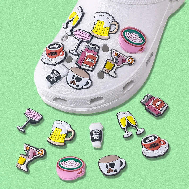 1/9/90 Uds. Bonita decoración de zapatos de comida para sandalias, café, cerveza, bebida, accesorios de colgantes para zapatos, se adapta a todos los zuecos, regalo para mujeres y niños