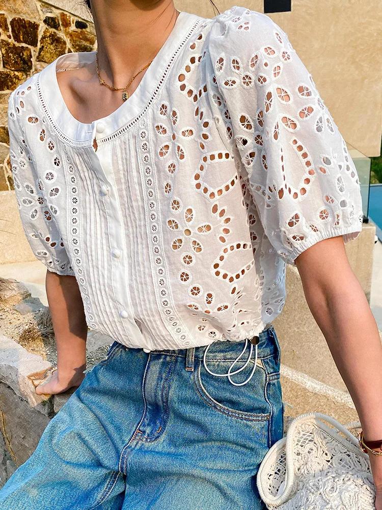 GypsyLady French Chic Elegant Blouse Shirt Floral Boho Embroidery Hollow Out Vintage Sexy Vocation Blouse Women Casual Tops New