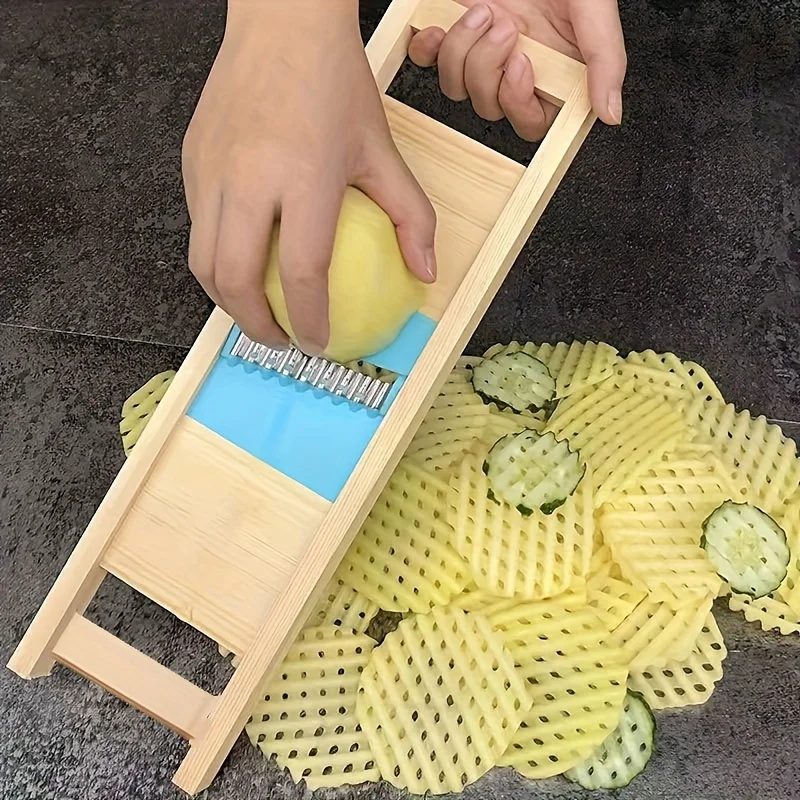 1PCS Potato Slicer Grater with Flower Pattern Wave Cut Design Kitchen Tool for Slicing And Grating Potatoes
