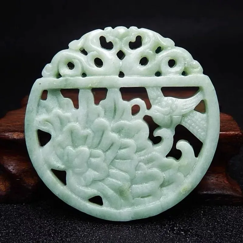 

Natural Bean Green Hand -carved Magpie Jade Pendant Fashion Boutique Jewelry Men's and Female Plum Blossom Necklace Gifts