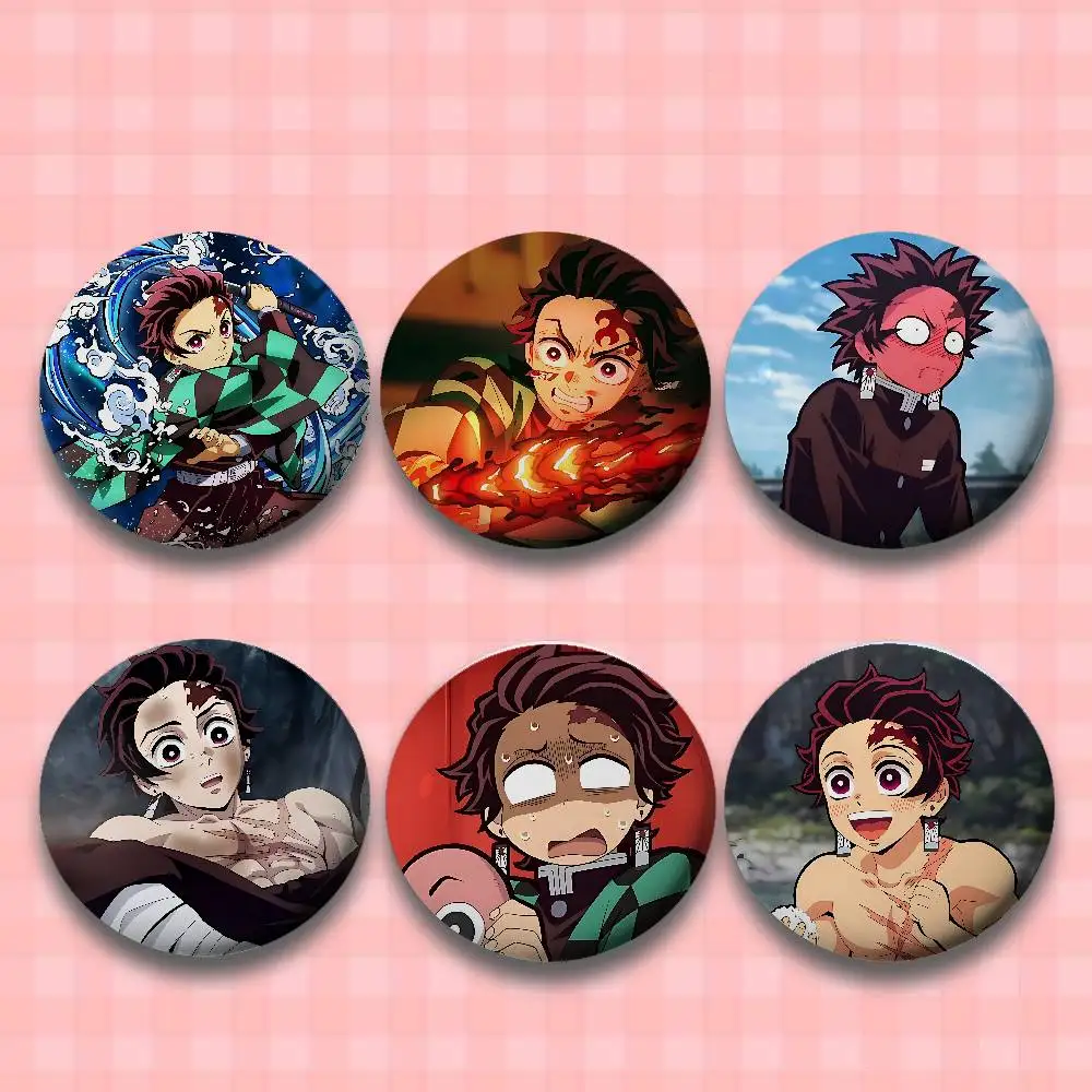 Coole Tanjiro Kamado-S Cartoon-Sternabzeichen, Broschen, Anstecknadeln, Zinnrequisiten, Weihnachtsgeschenke, Geburtstagsgeschenke