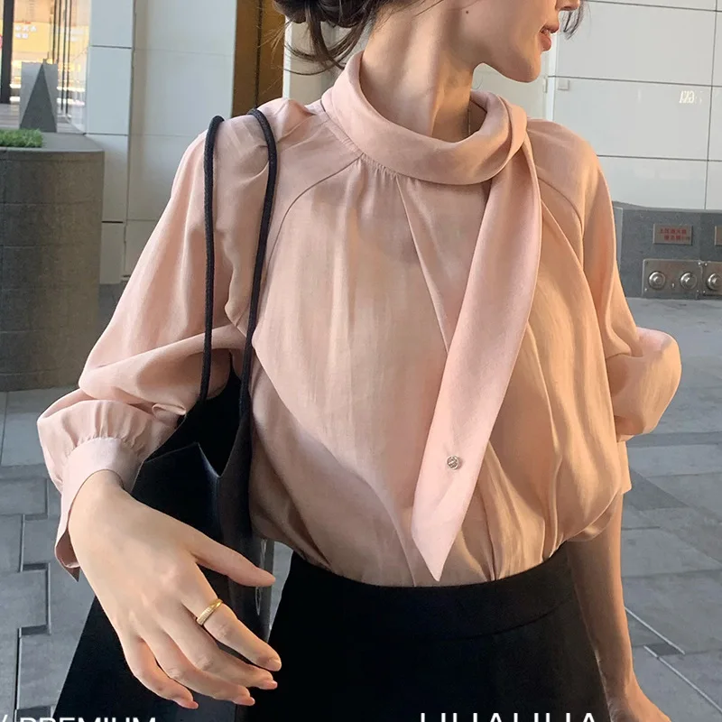

2026 Autumn Versatile Women's Crew Neck Fashion Pink Temperament Long Sleeve Shirt Women