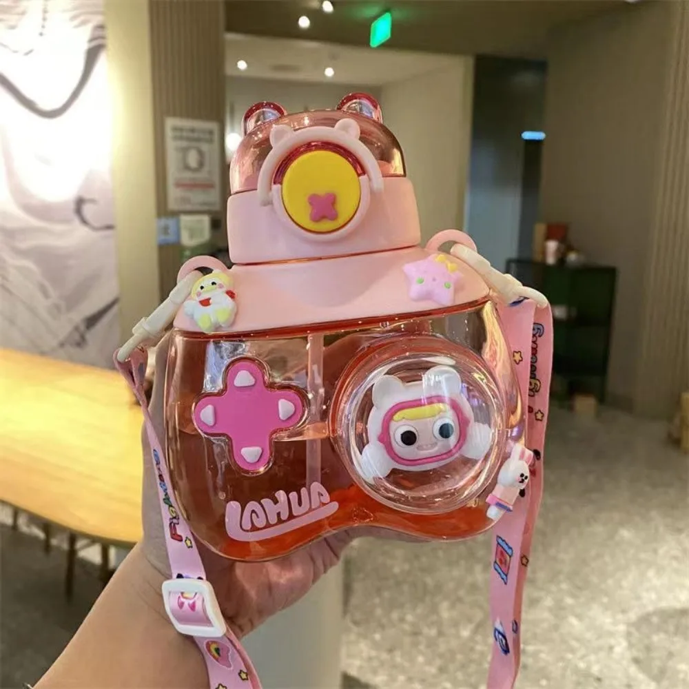 Portable 750ML Student Water Cup Plastic With Latch Sippy Cup High Quality Cartoon Sports Bottle Outdoor Sports