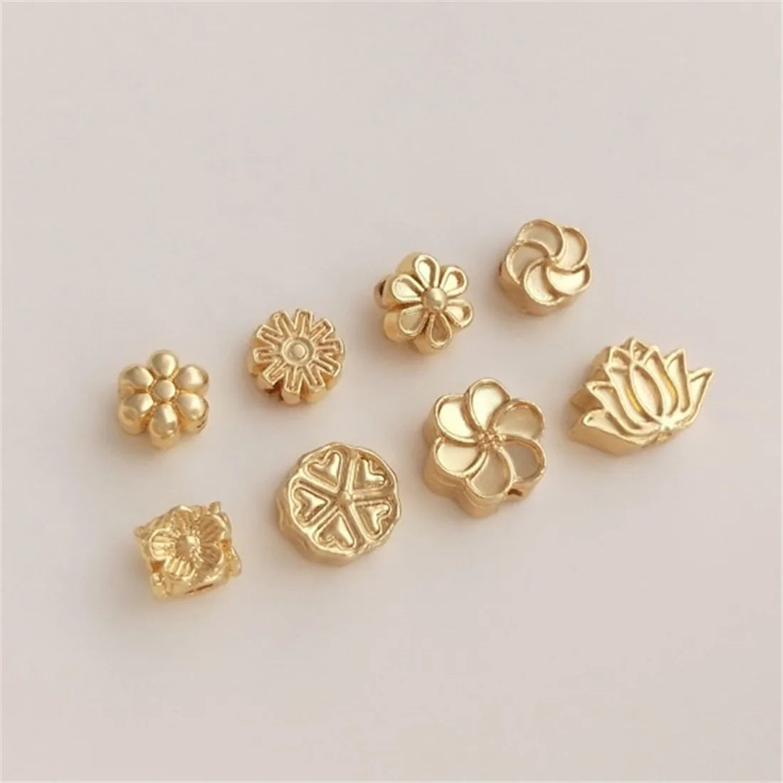 

14K Gold Peach Blossom Plum Blossom Lotus Flower Separated Beads Through Hole Loose Beads DIY Bracelet Necklace Jewelry Material