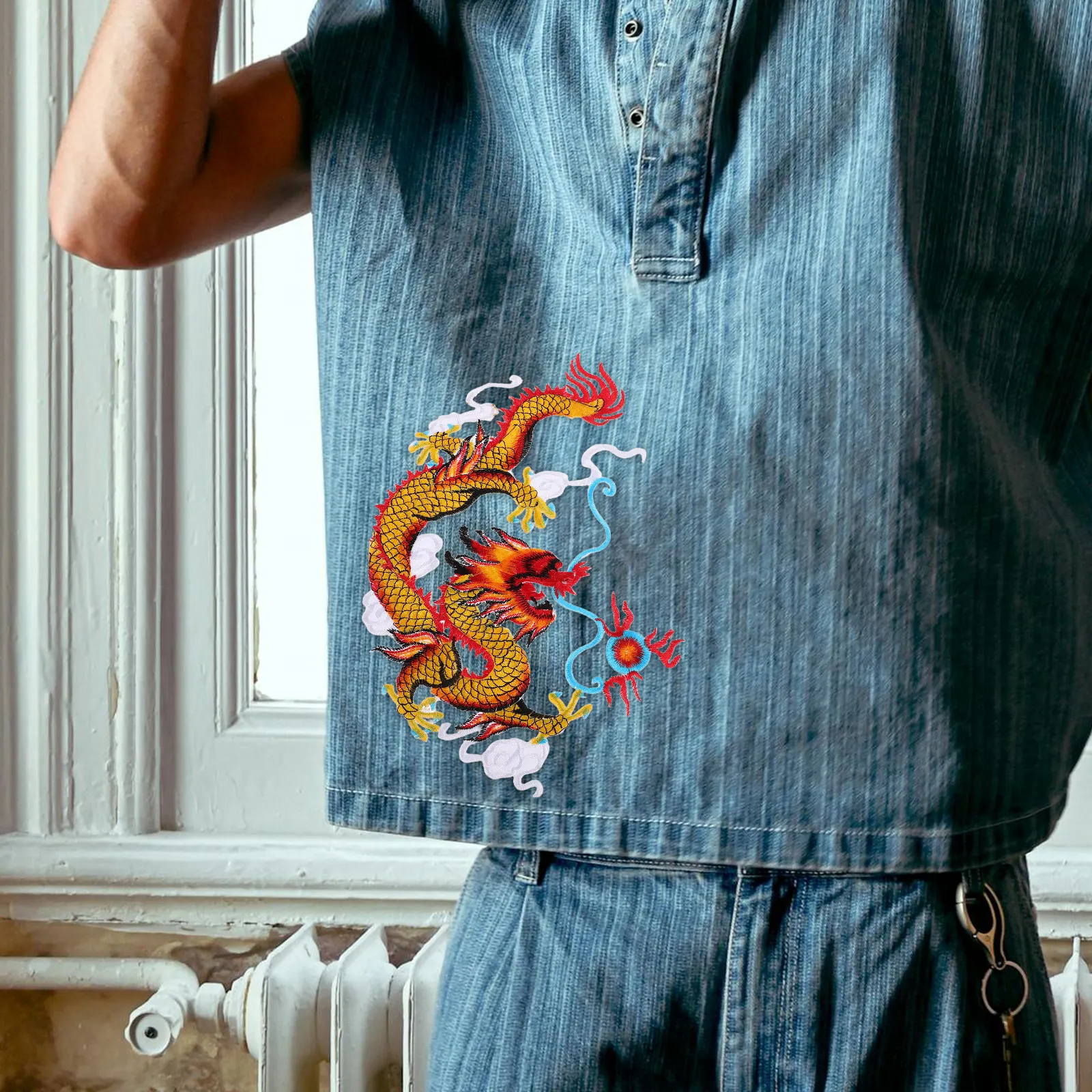 

1 Pair Traditional Dragon Embroidered Iron on Patch Applique for Cheongsam Clothes Sewing Decorative Dragon Patch