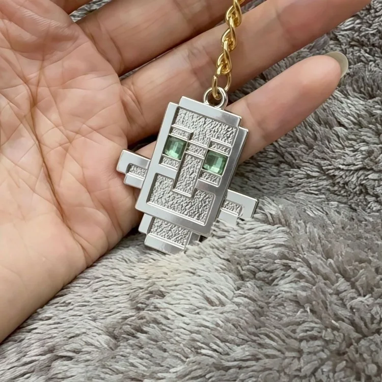 3D Relief Embossed Undying Totem Metal Pendant – Mini Pixel-Style Keychain, Themed Charm for Bags & Car Keys, Creative Collectible Gift for Gamers