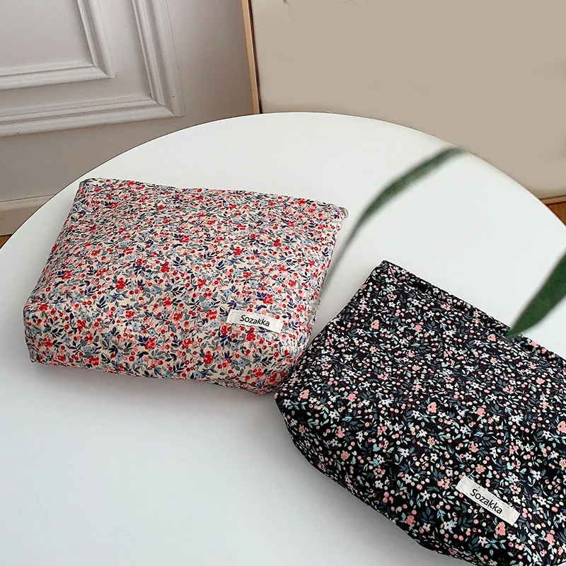 Large Makeup Bag Toiletry Organizer for Brushes Bag Clutch Ins Fashion Retro Floral Cosmetic Bag Make Up Pencil Case Pouch