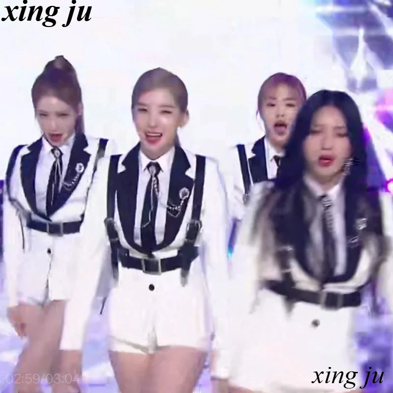 

Костюм для K-pop концертов Xing Ju: белые блейзеры, топы, обтягивающие шорты, одежда для джазовых танцев, фестивальная одежда для женских групп, сценический костюм