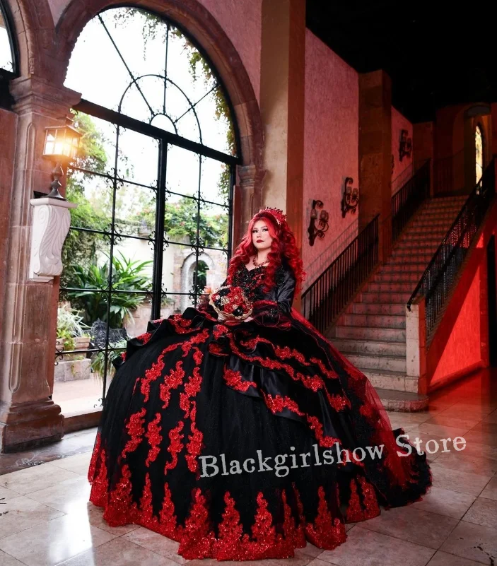 Vestidos de fiesta de princesa de lujo Vestidos de quinceañera Negro Rojo Manga larga Borgoña Apliques de encaje Vestidos de novia góticos Vestidos personalizados