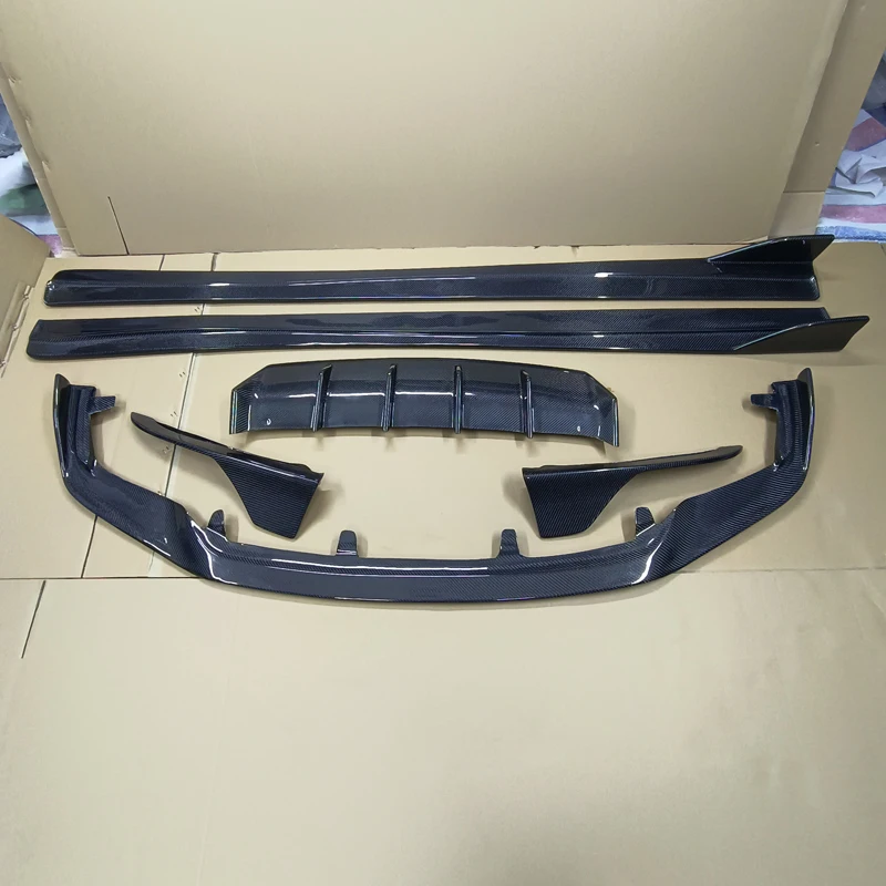 

IS300 Carbon Fiber Side Skirt Body Kits fo IS 2017 2019custom