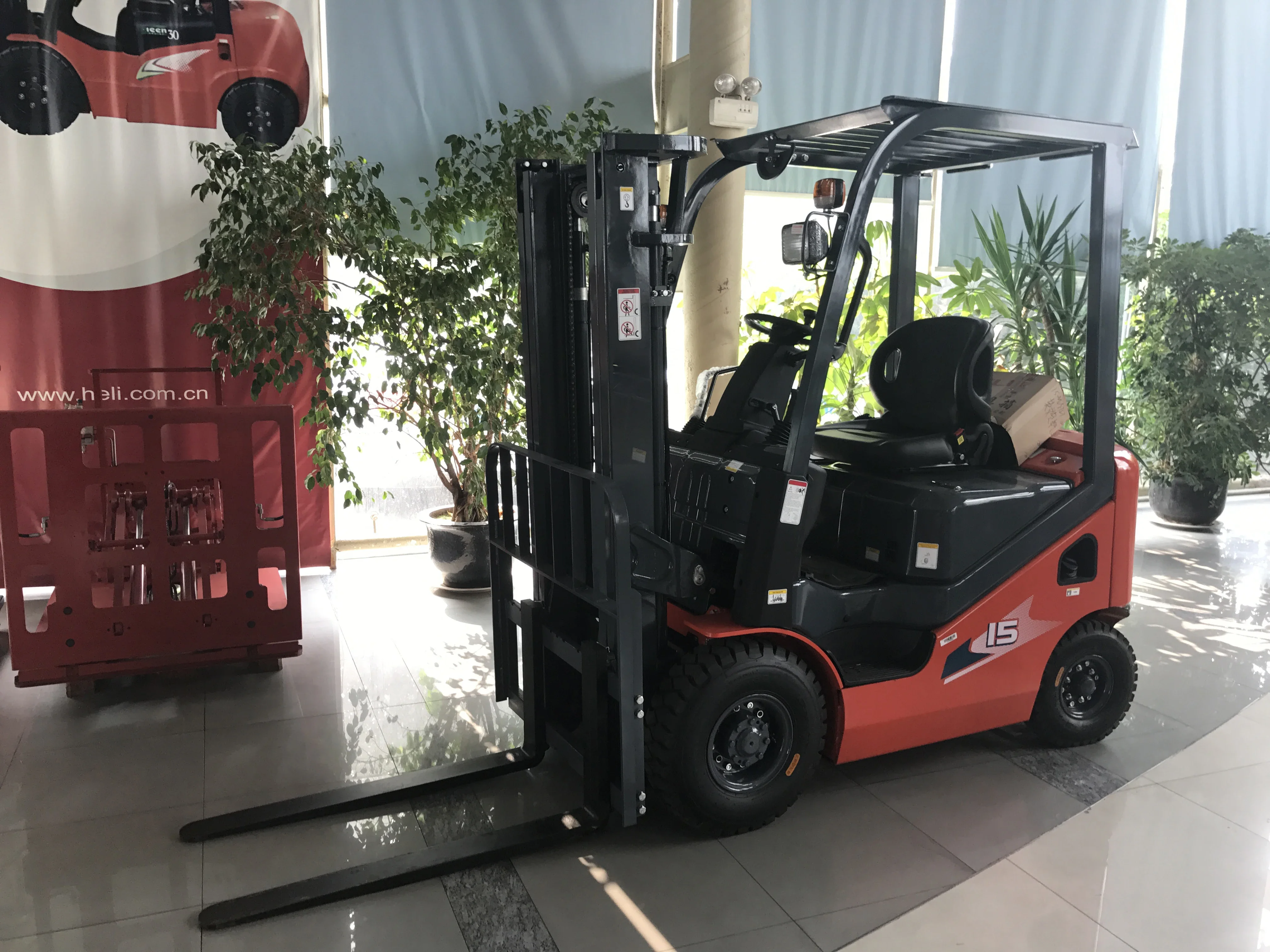 H3 Series 1.5 Ton CPCD15 Mini Internal Combustion Diesel Forklift