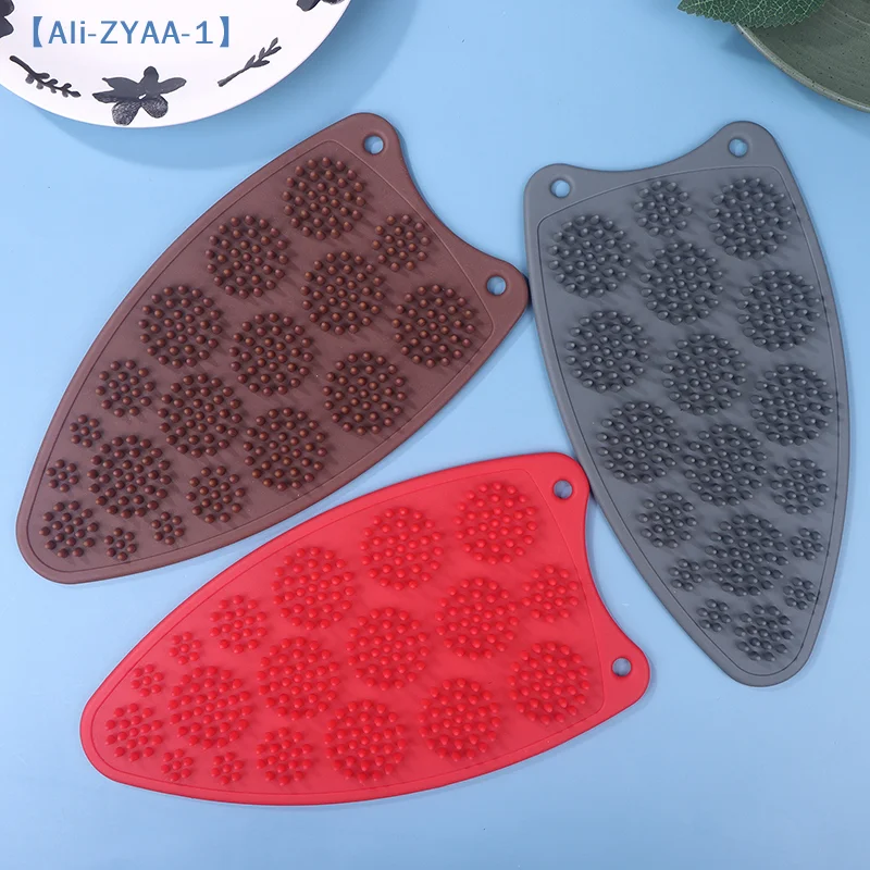 【ZYAA-1】Hot Sale Hot Protection Suspension Design Home Steam Silicone Ironing Cover Rest Pads Iron Pad Ironing Clothes