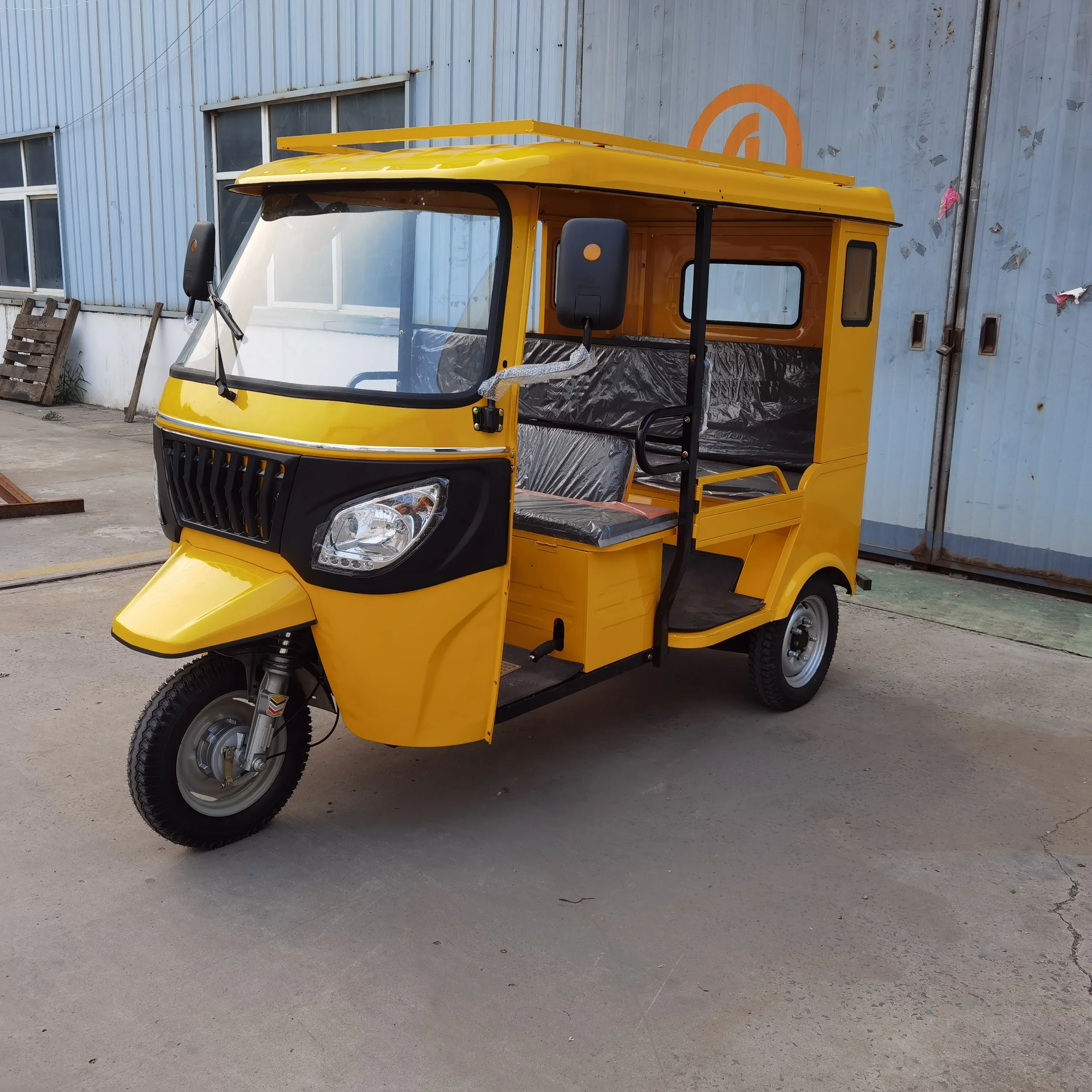 Electric Bajaj Taxi Motor Tricycle 3-Wheel Passenger Trike  Highspeed Motorcycle