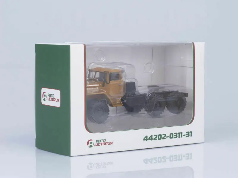 NEW EAC AUTOHISTORY 1 43 URAL 44202-0311-31 Truck TRACTOR Diecast model for collection gift